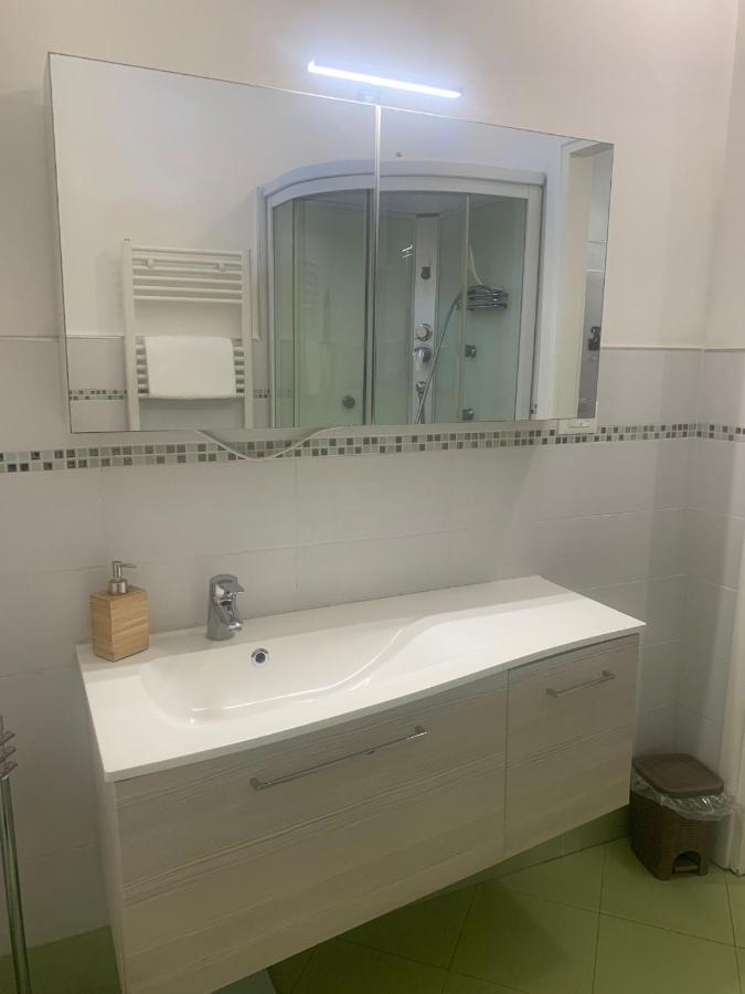Odeon Apartment In Centro A Livourne Extérieur photo