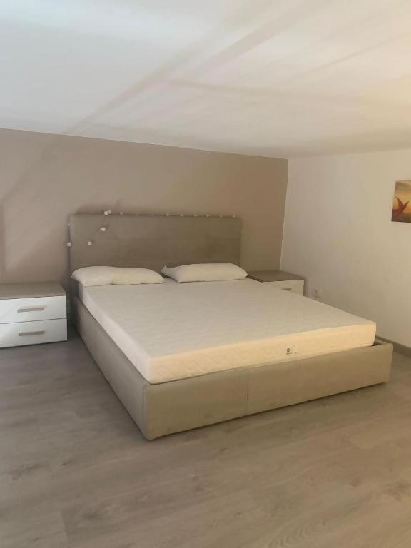 Odeon Apartment In Centro A Livourne Extérieur photo